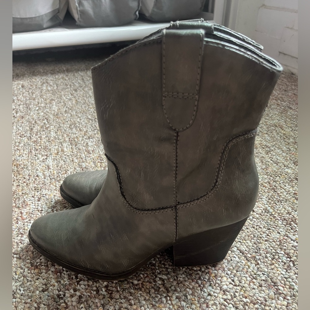 Steve Madden Boho Booties - Picture 3 of 7